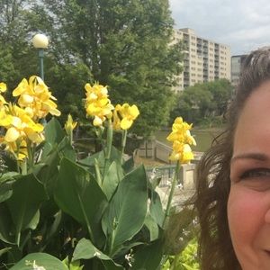 Meet your Posher, Emily